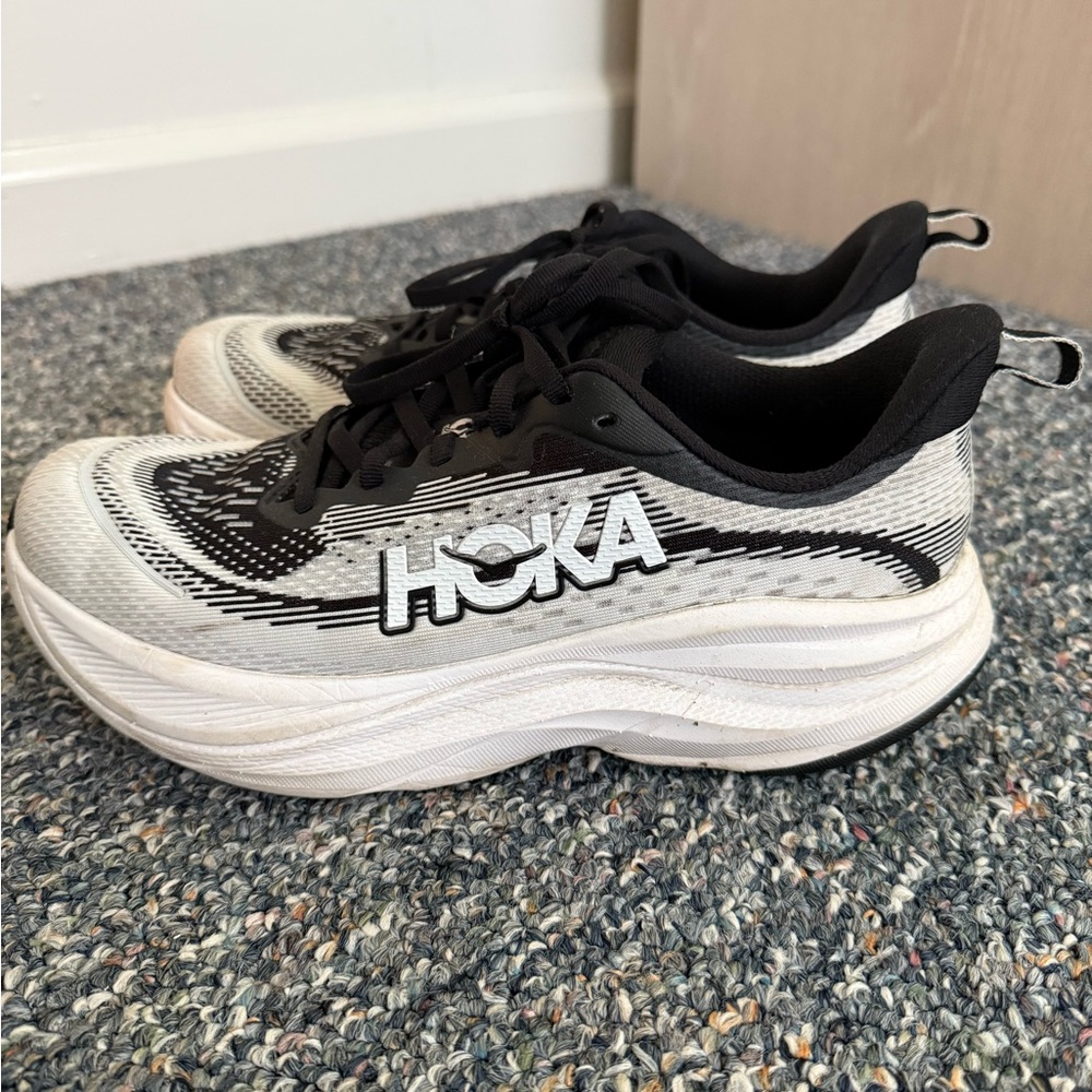 Hoka Skyflow Running Shoe 7.5